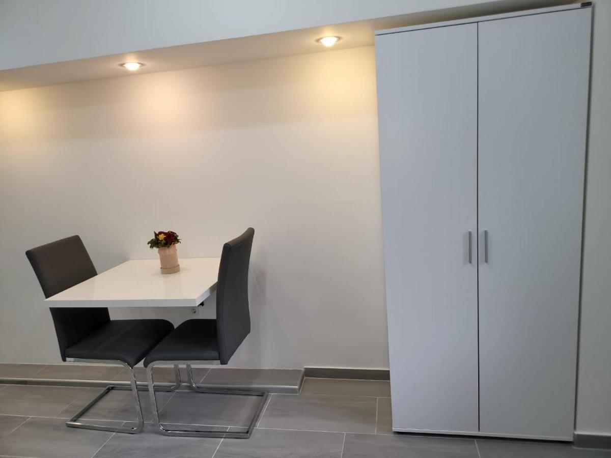 Apartment Diamond -Modern And Lovely Seaside Studio Apartment كوتور المظهر الخارجي الصورة
